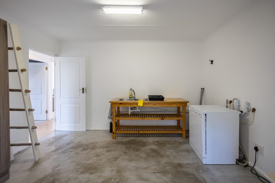 8 Bedroom Property for Sale in Airport Western Cape